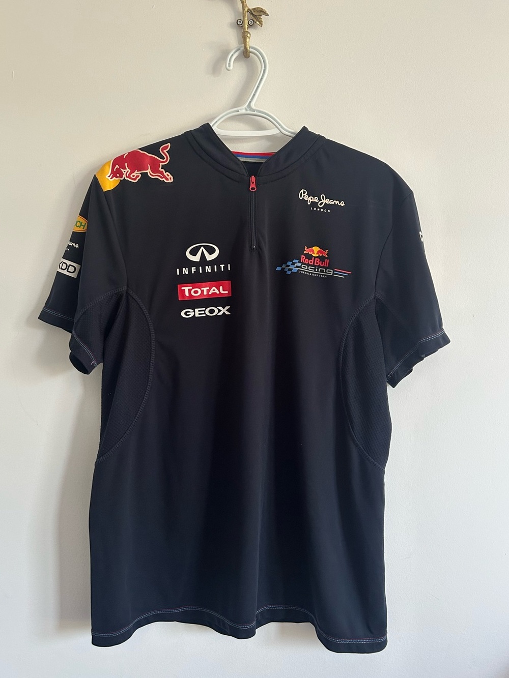Pepe Jeans × Racing × Red Bull
Red Bull Racing  Formula One Team Shirt Jersey